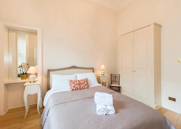 Luxurious City Centre Self Catering Apartment